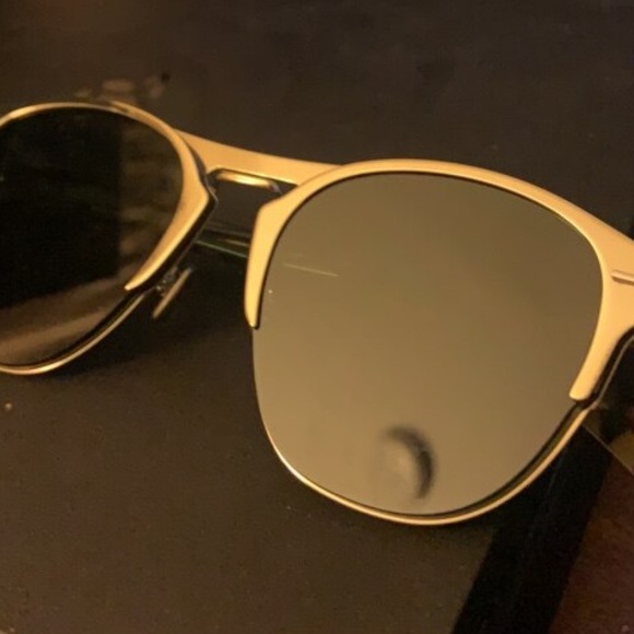 Dior shades